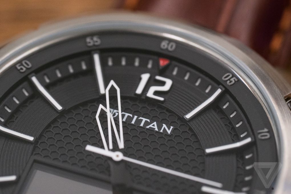 hp-titan-juxt-smartwatch-02816.0